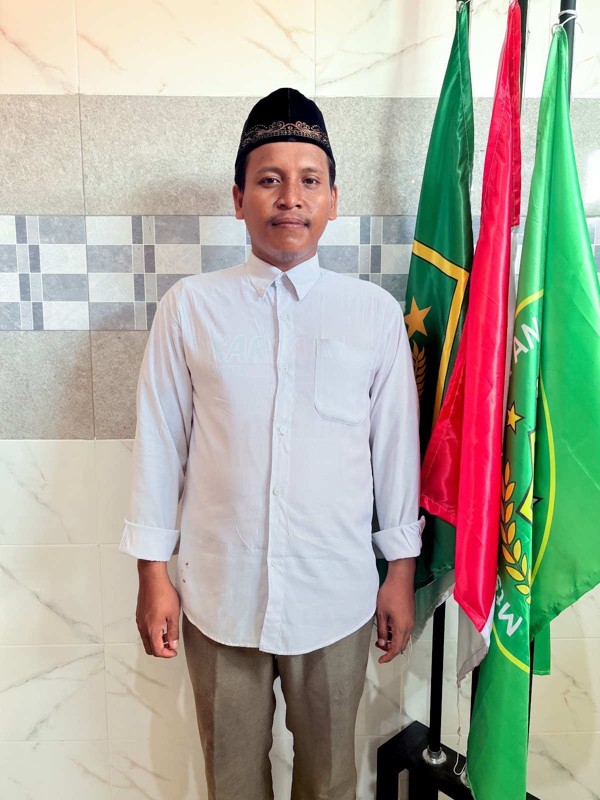 Ali Imron, M.Pd - Kepala MTs Hafidz Qur'an Al-Amin Manyar Gresik